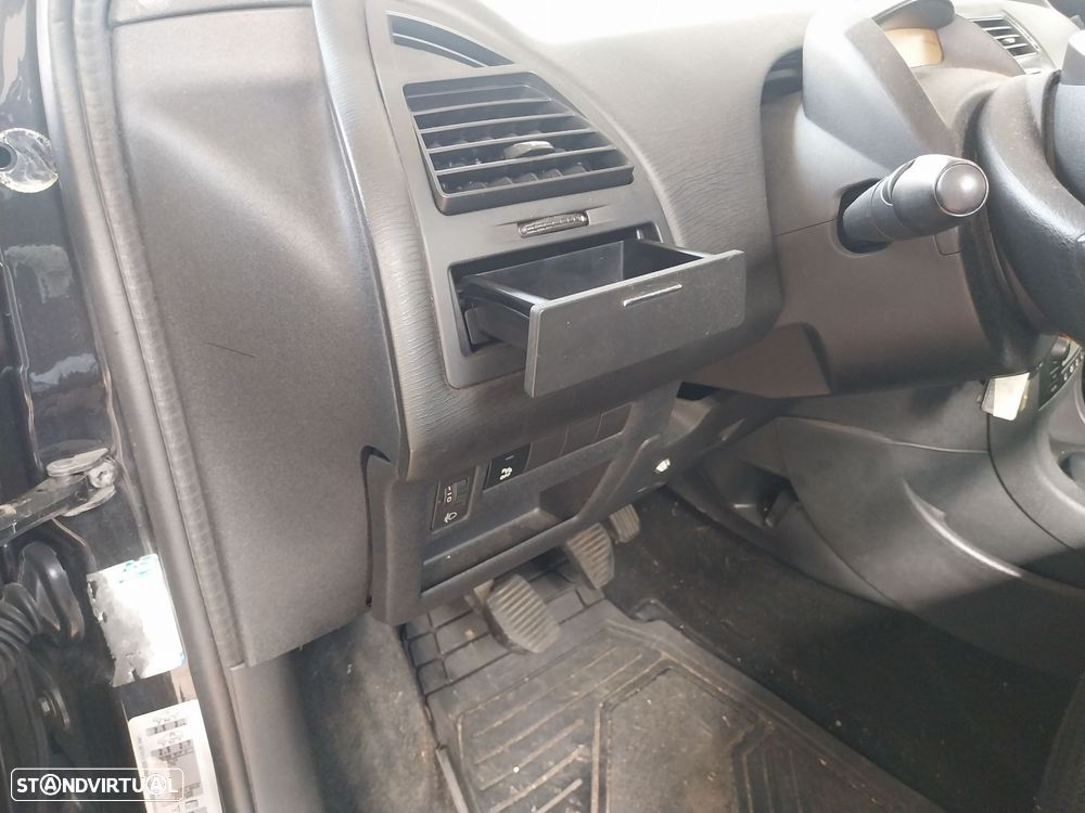 Citroën C4 1.4 16V SX - 5