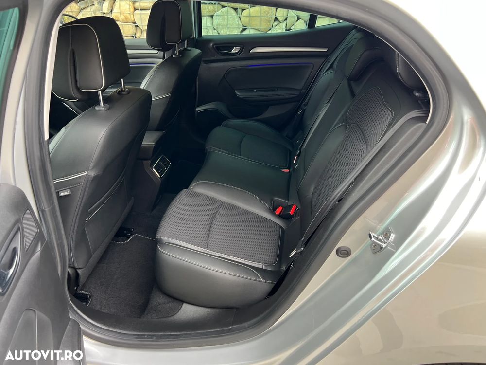 Renault Megane ENERGY dCi 110 Start & Stop Bose Edition - 9