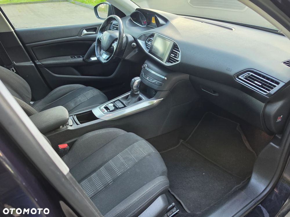 Peugeot 308 - 4