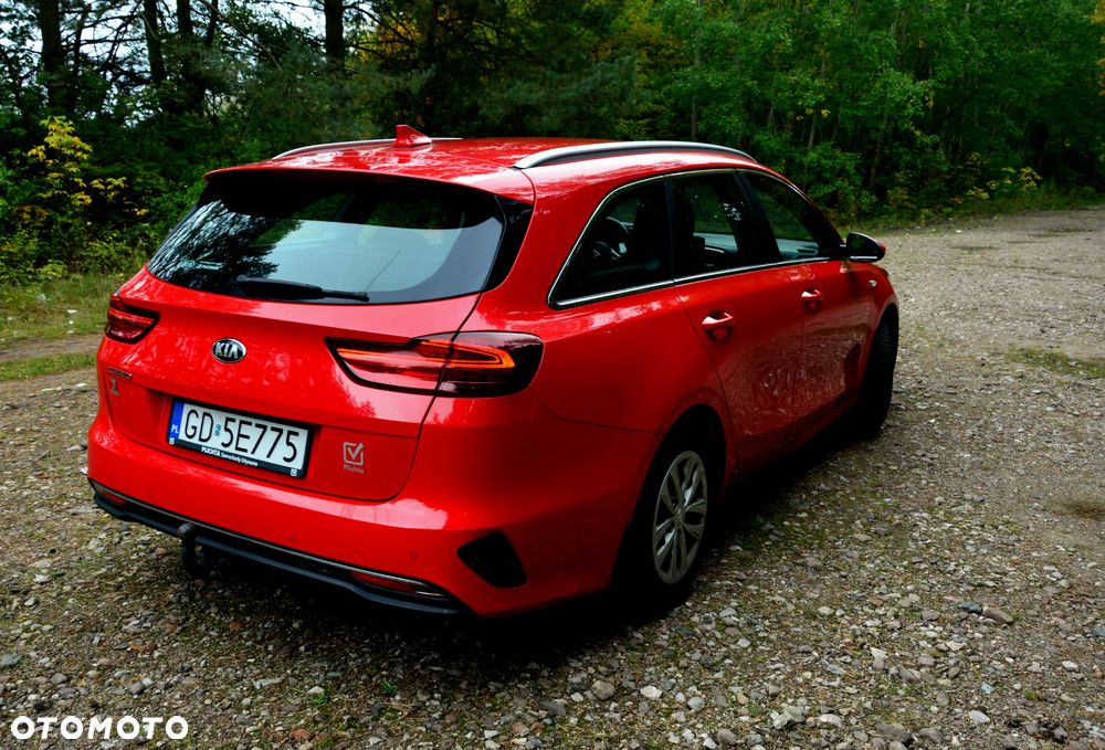 Kia Ceed - 4