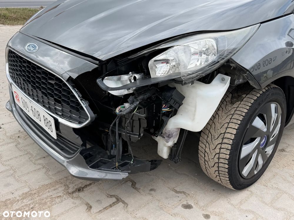 Ford Fiesta 1.5 TDCi SYNC Edition - 19