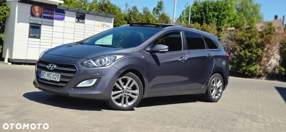 Hyundai i30 blue Kombi 1.6 GDi YES Gold - 5