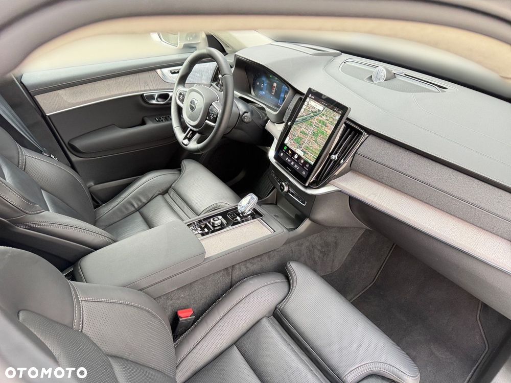 Volvo XC 90 - 30