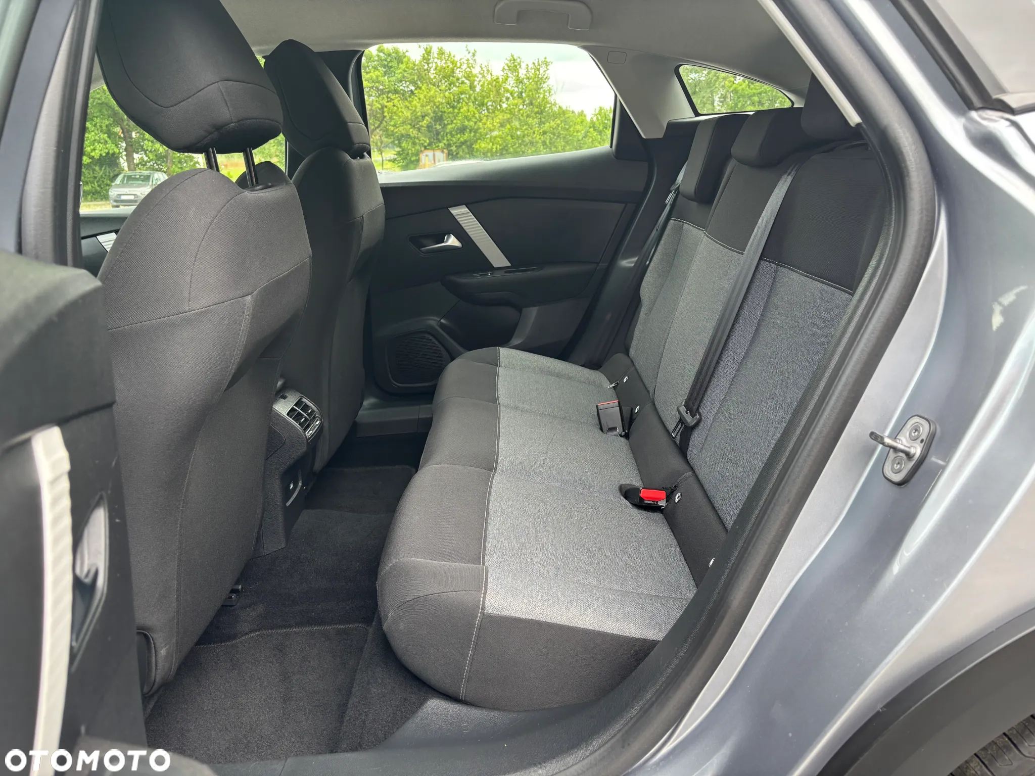 Citroën C4 PureTech 100 Stop&Start LIVE - 13