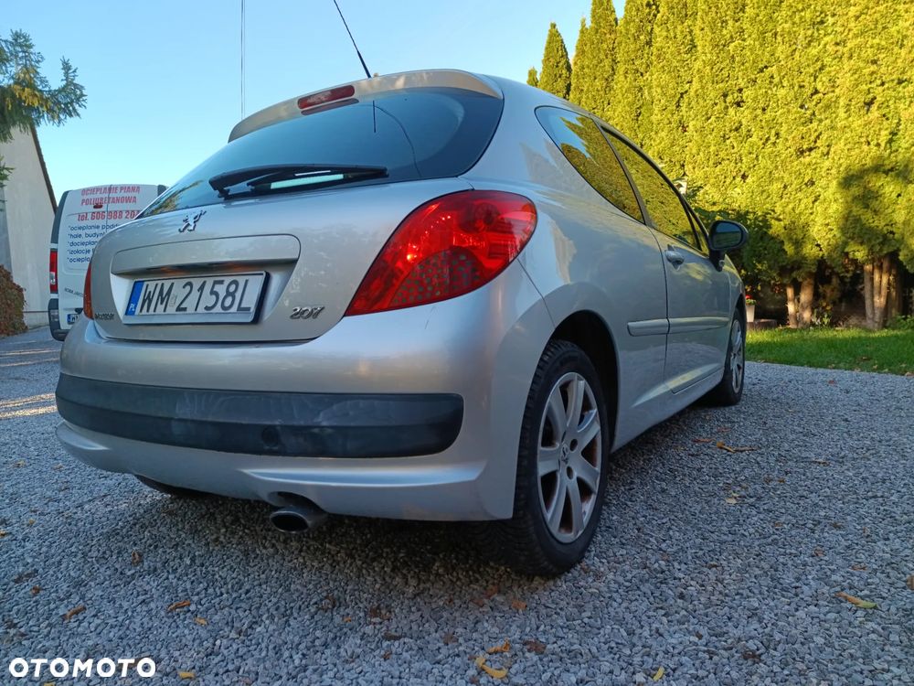 Peugeot 207 - 4