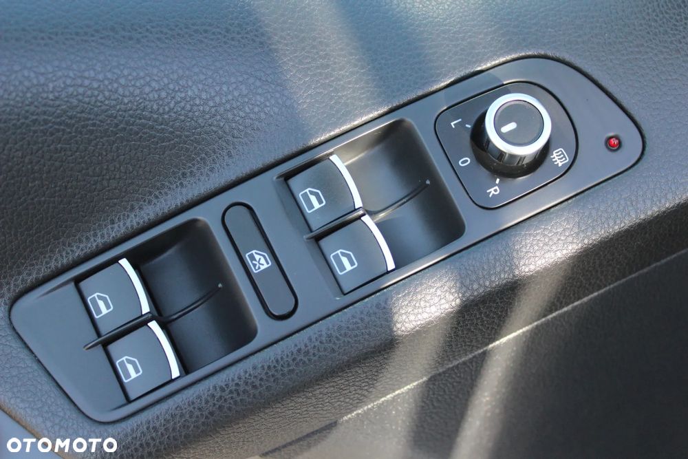 Volkswagen Tiguan 2.0 TDI 4Mot R-Style DSG - 34