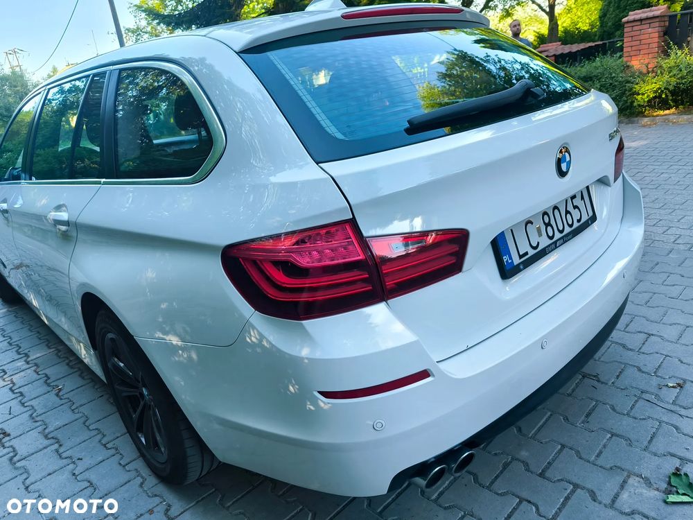 BMW Seria 5 520d xDrive - 10