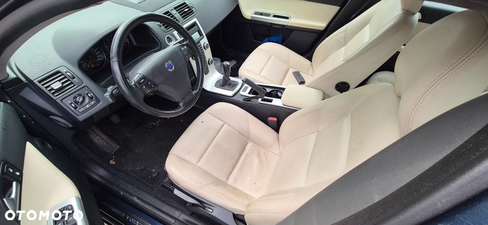 Volvo V50 D2 Business Edition - 19