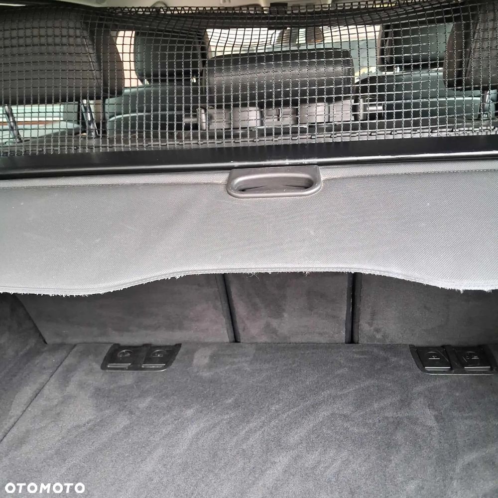 BMW Seria 5 520d Touring - 12