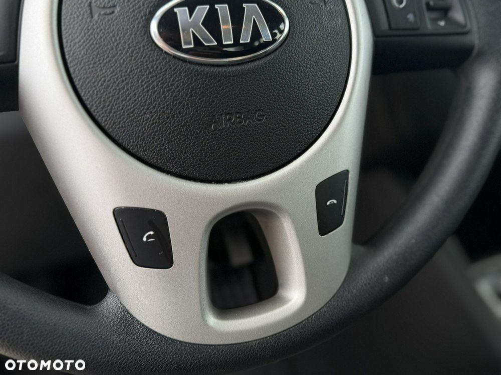 Kia Venga - 18