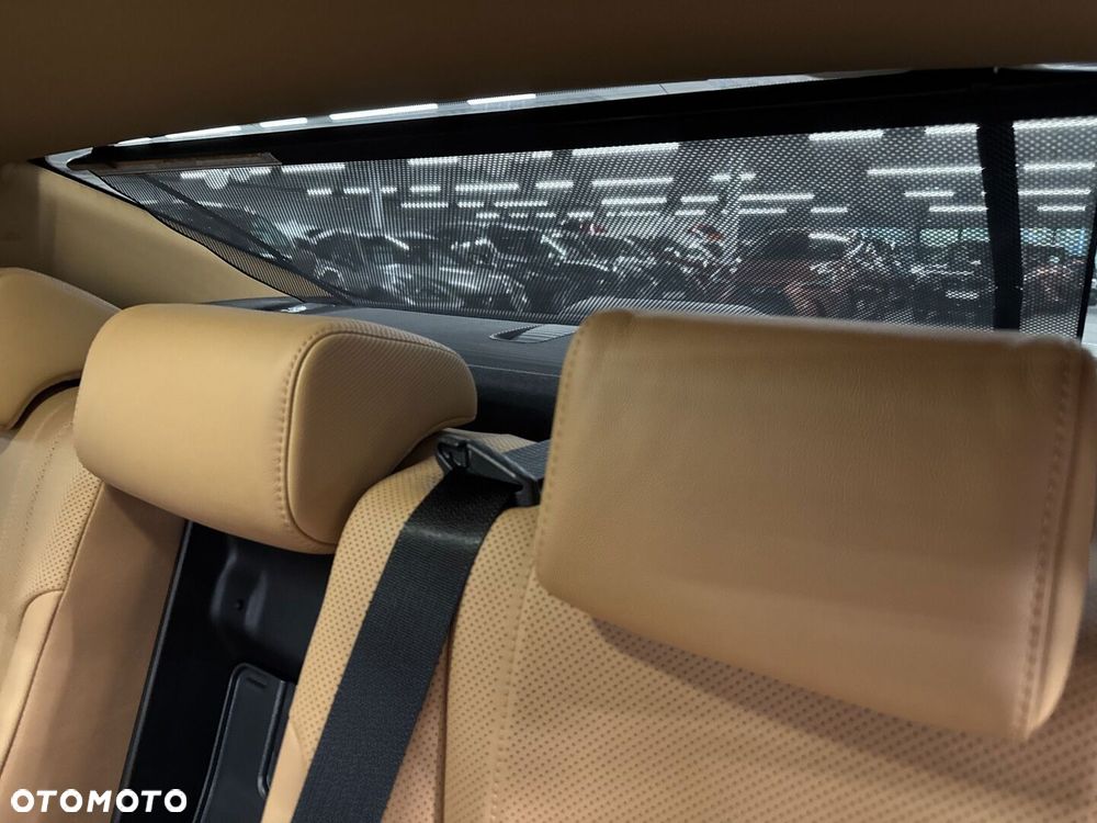 Lexus ES 300h Prestige - 14