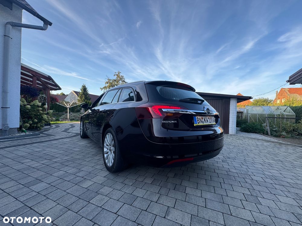 Opel Insignia - 1