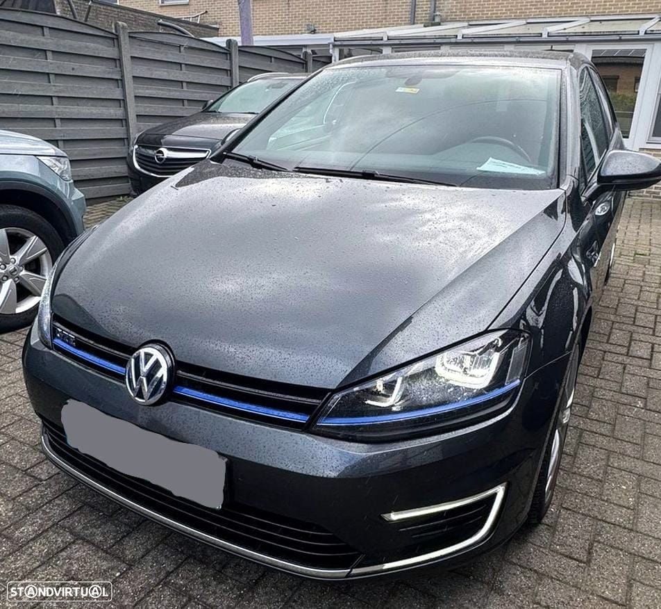 VW Golf 1.4 GTE Plug-In-Hybrid DSG - 13