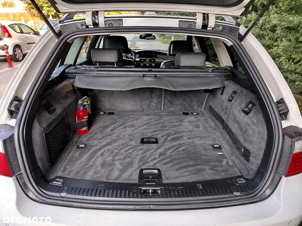 BMW Seria 5 535d - 28