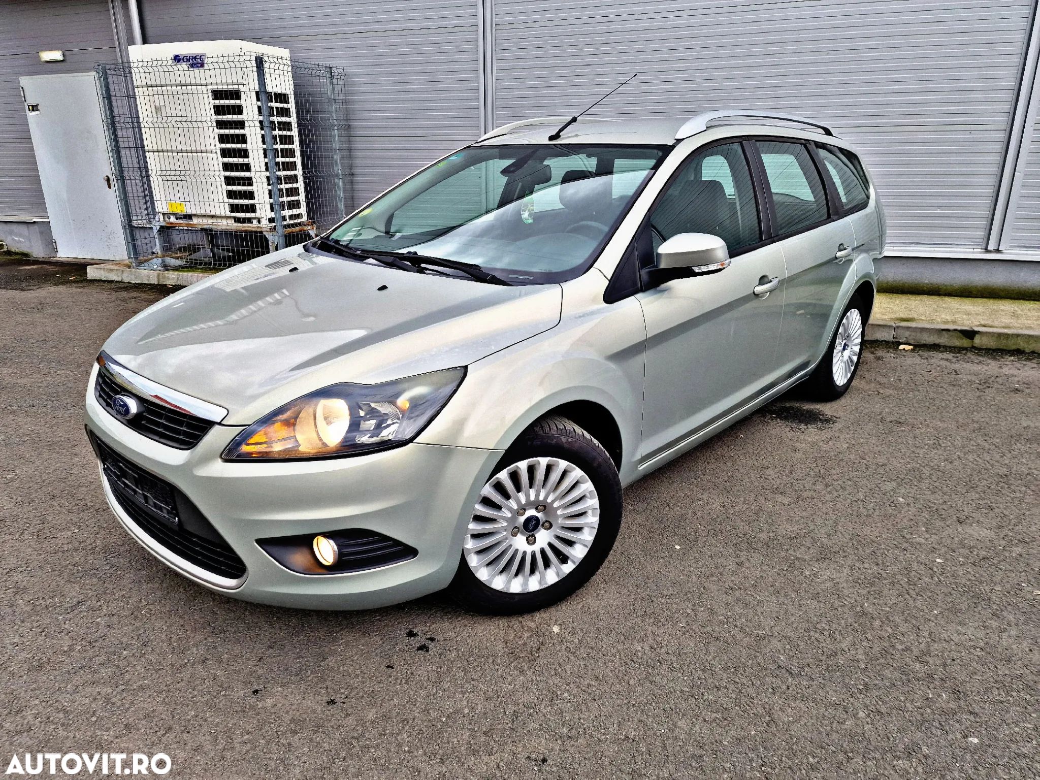 Ford Focus 1.6 TDCI DPF Titanium - 1