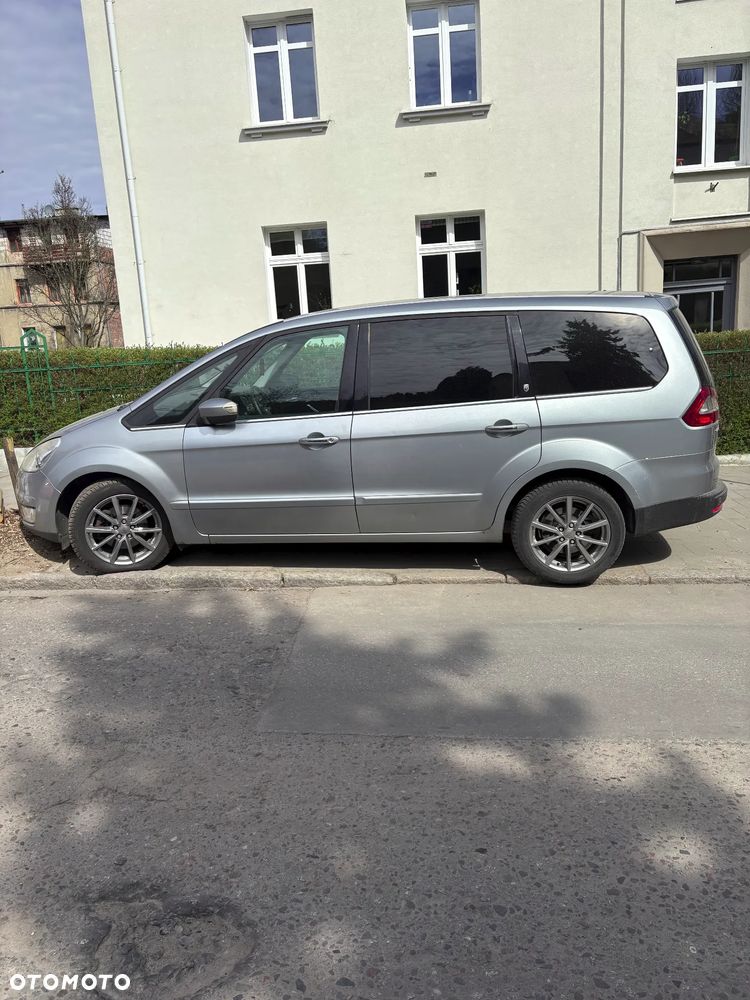 Ford Galaxy 2.0 TDCi Platinium X (Ghia) - 3