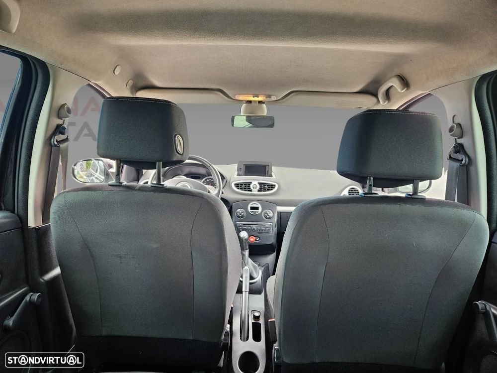 Renault Clio 1.2 16V Dynamique - 24