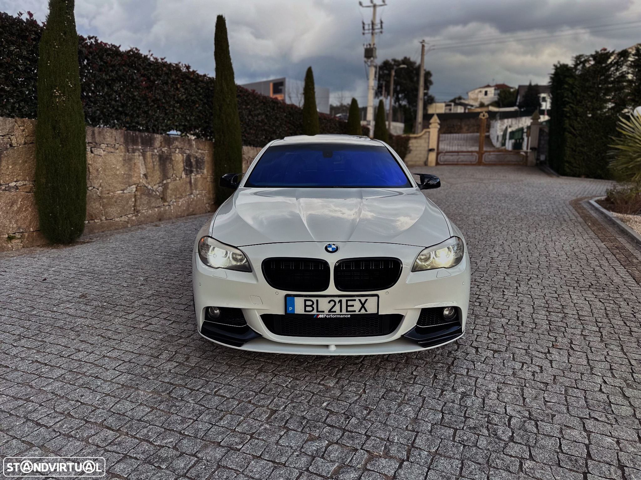 BMW 528 i Pack M Auto - 11