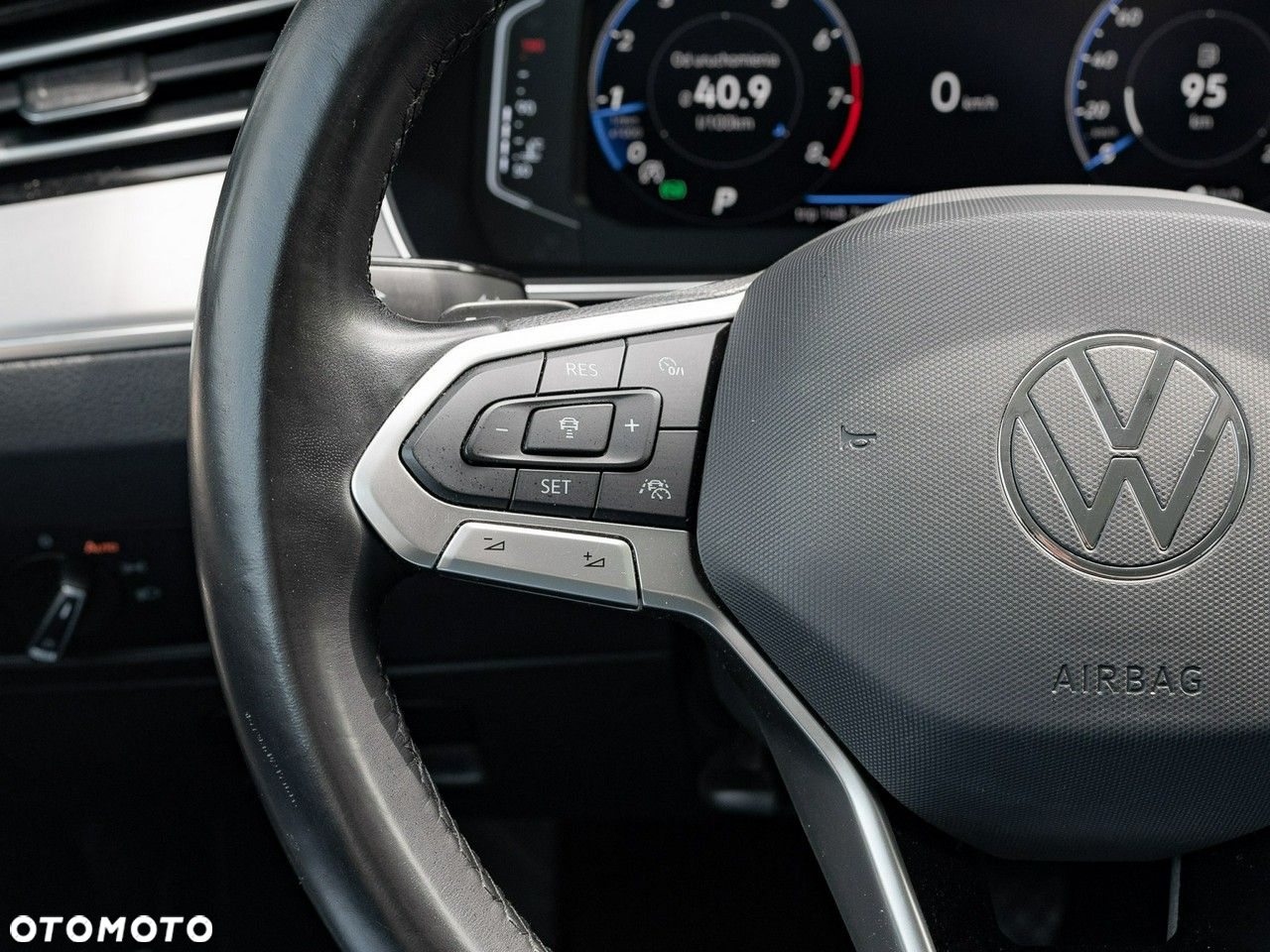 Volkswagen Passat 2.0 TSI 4Mot Elegance DSG - 17