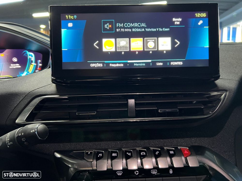 Peugeot 3008 1.6 Hybrid Allure Pack e-EAT8 - 26