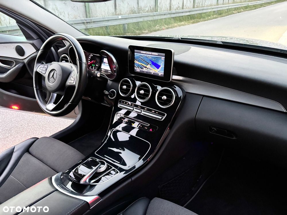 Mercedes-Benz Klasa C 180 7G-TRONIC Exclusive - 10