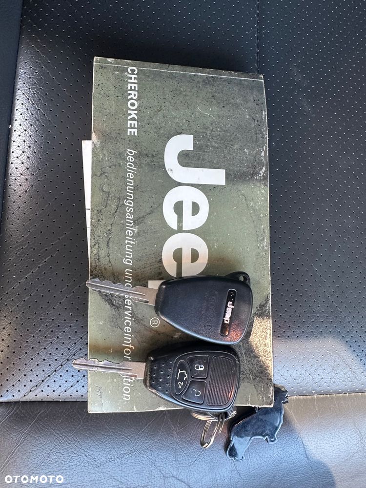 Jeep Wrangler Unlimited 2.2 CRD Sahara - 11