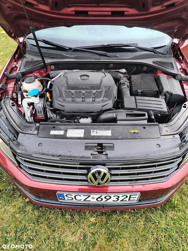 Volkswagen Passat - 11