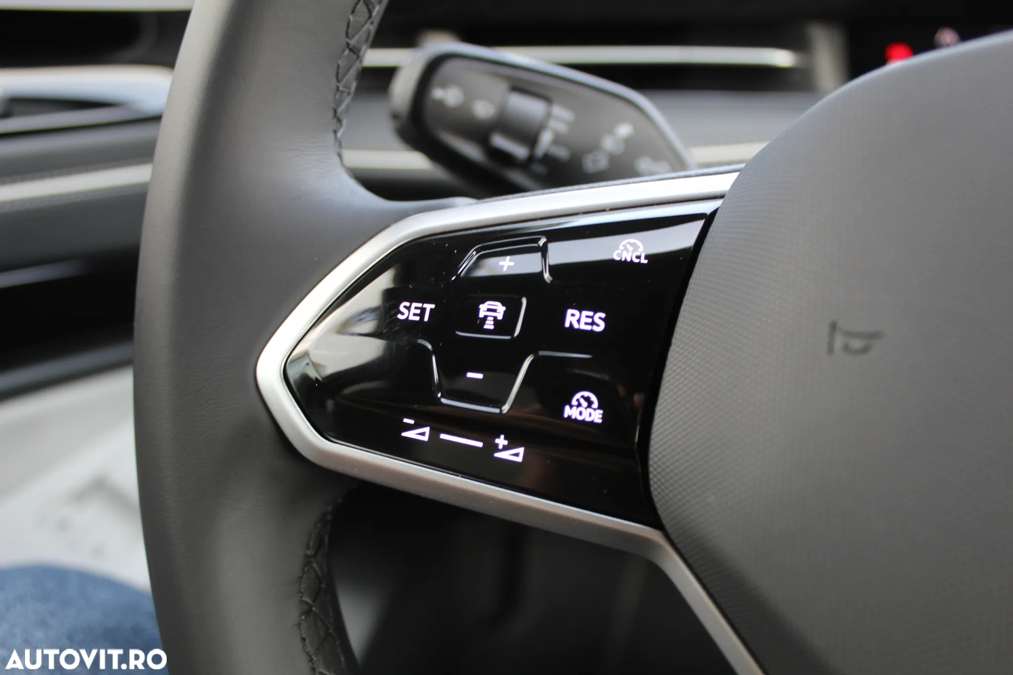 Volkswagen ID.7 77 kWh Pro - 30