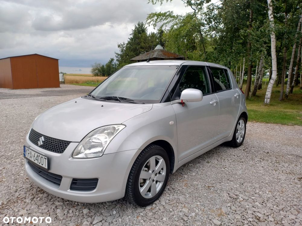 Suzuki Swift 1.3 Comfort - 2