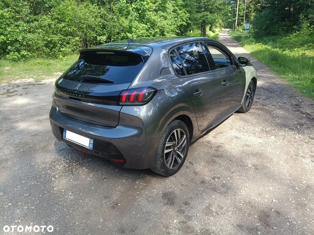 Peugeot 208 - 6