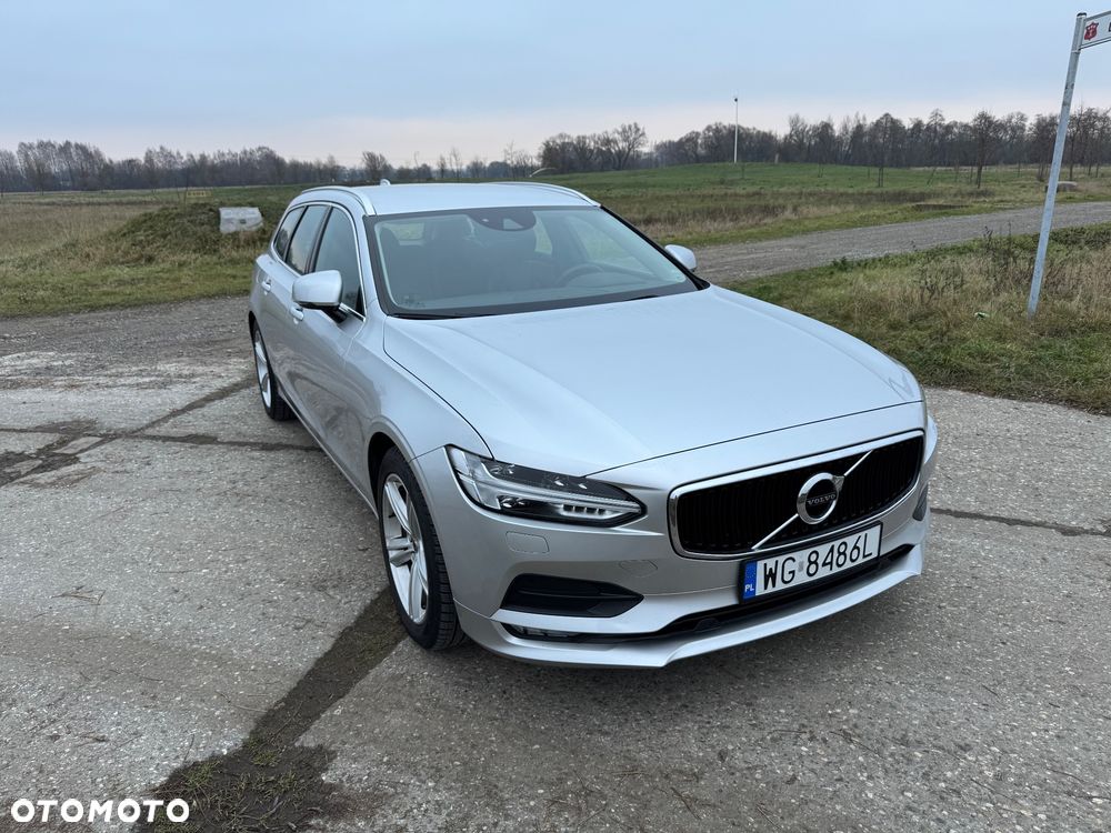 Volvo V90 D4 Momentum - 4