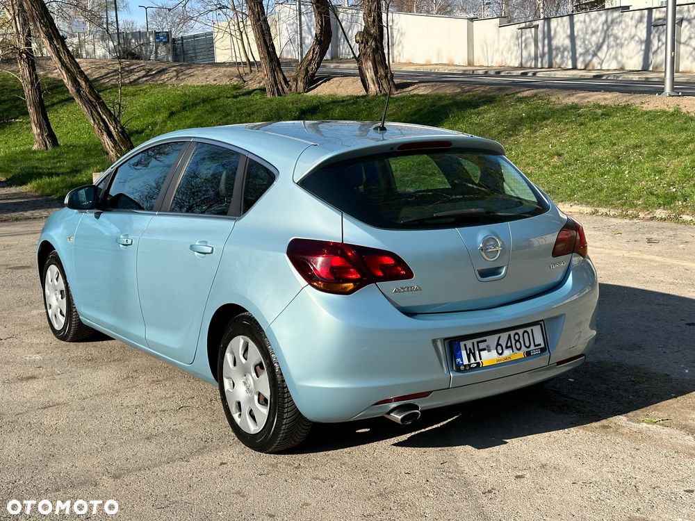 Opel Astra 1.4 T Cosmo - 10