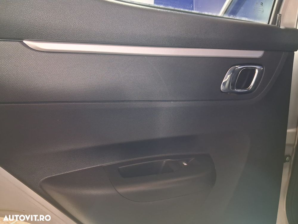 Dacia Spring Comfort Plus - 23