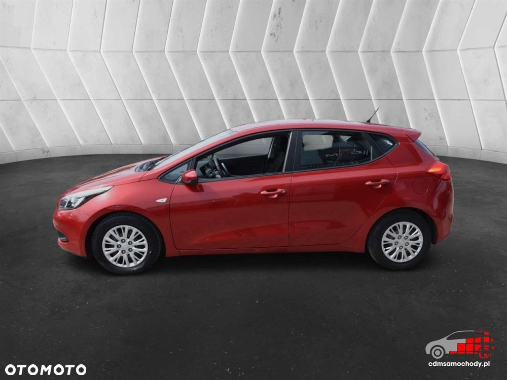 Kia Ceed - 7