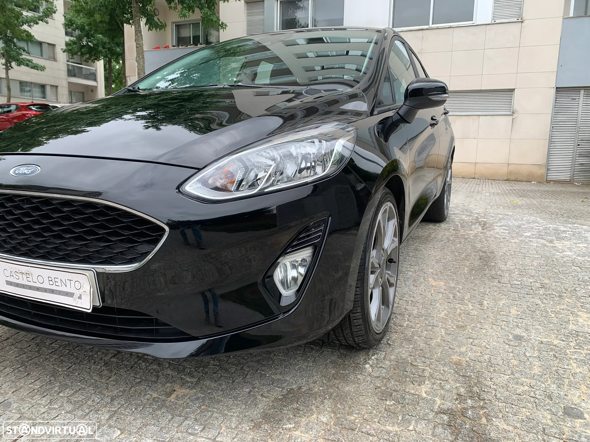 Ford Fiesta 1.0 EcoBoost Titanium - 25
