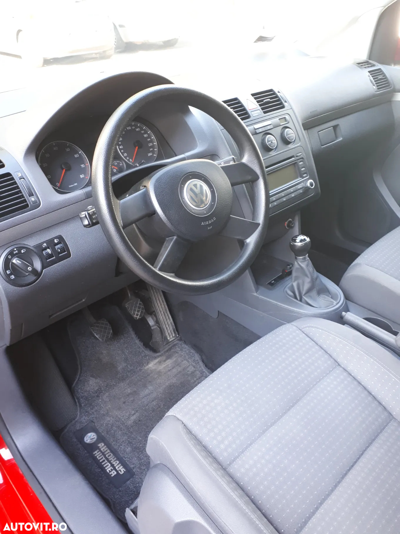Volkswagen Touran 1.6 FSI - 16