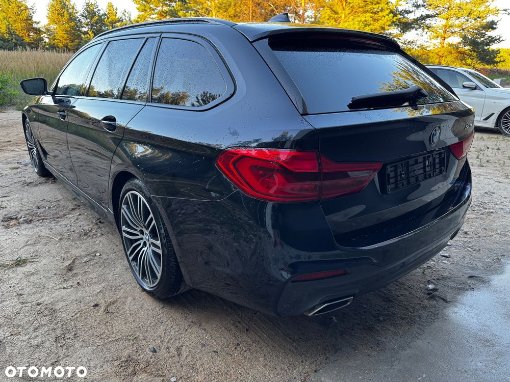BMW Seria 5 520d M Sport Edition - 6