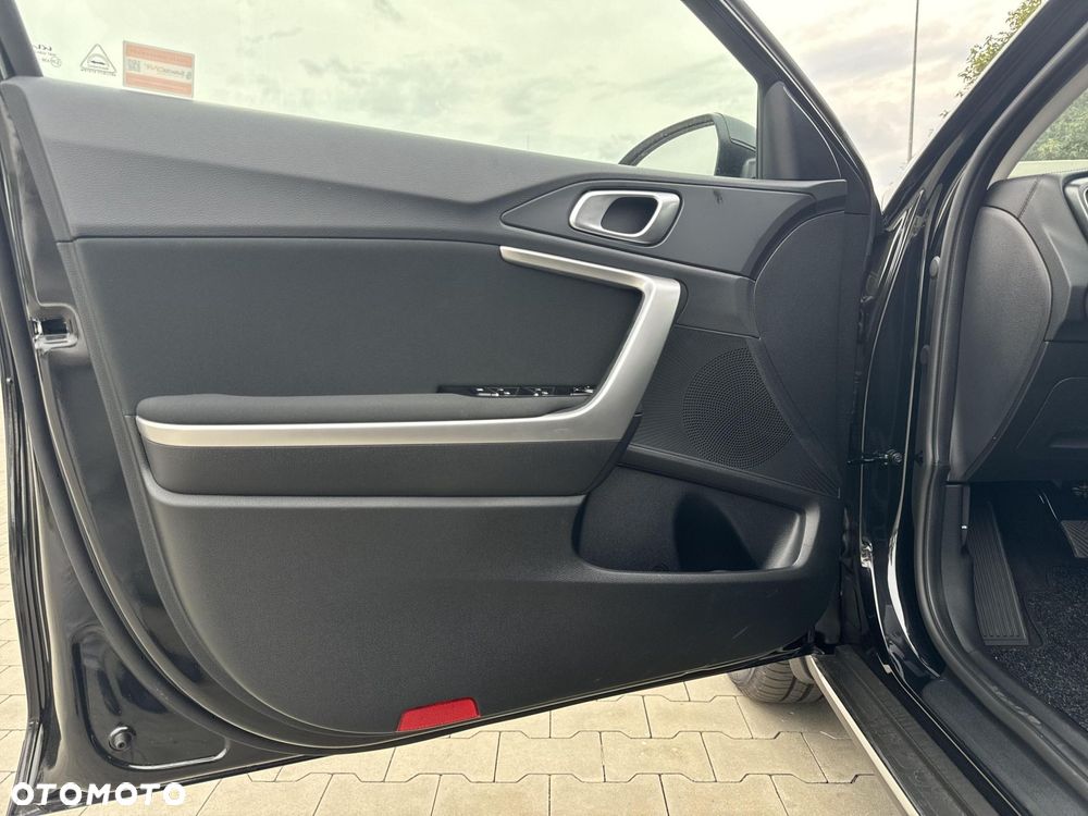 Kia XCeed 1.5 T-GDI M - 10