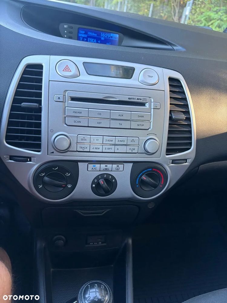 Hyundai i20 - 8