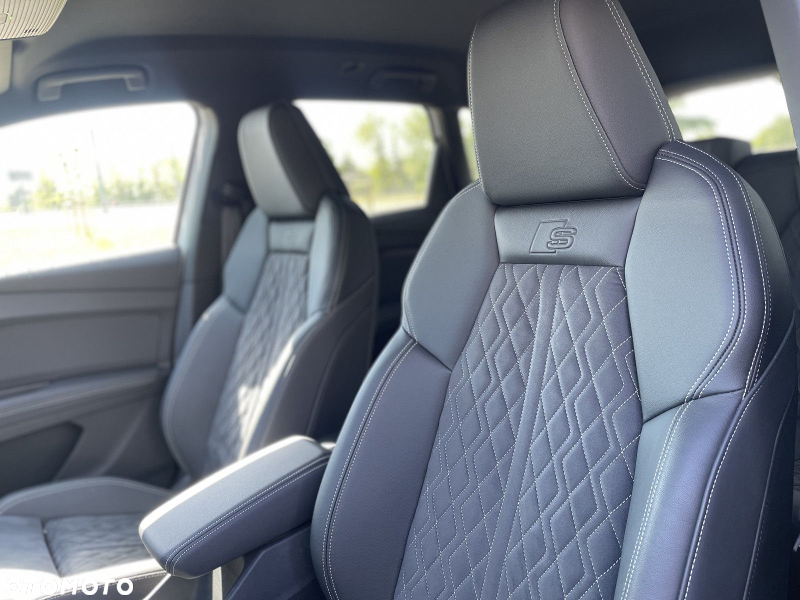 Audi Q4 e-tron - 8