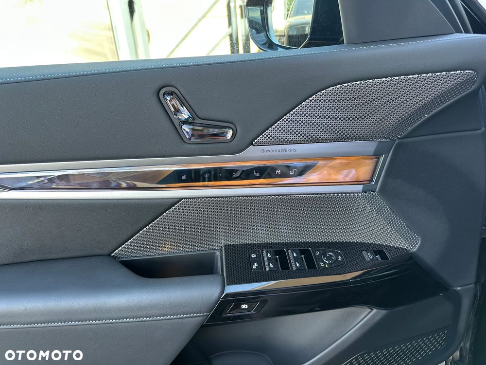 BMW Seria 7 750e PHEV xDrive M Sport sport - 13