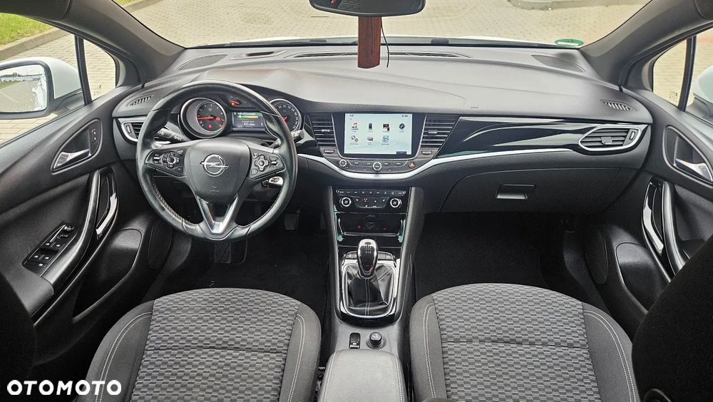 Opel Astra 1.4 Turbo Innovation - 8