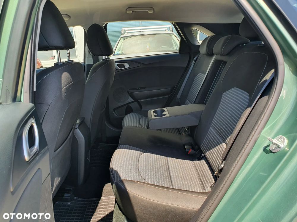 Kia Ceed 1.5 T-GDI M DCT - 26