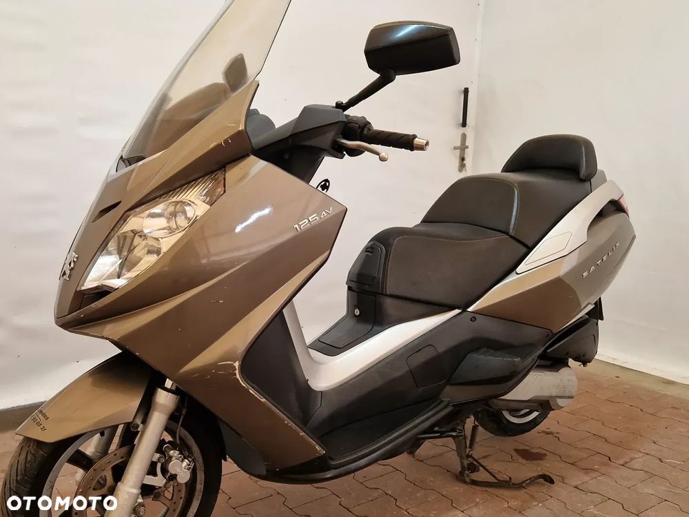 Peugeot Satelis - 8