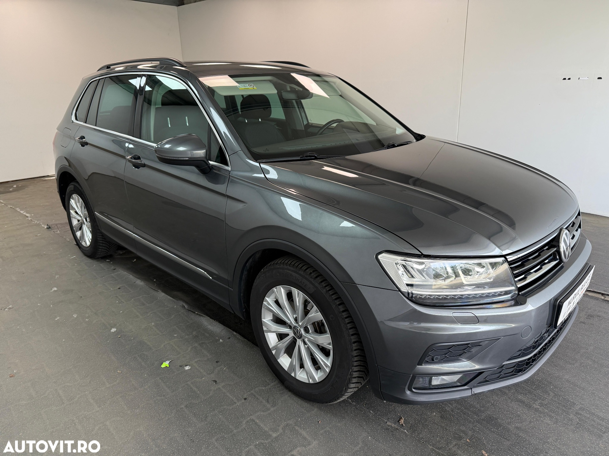 Volkswagen Tiguan 2.0 TDI DPF DSG Comfortline - 5
