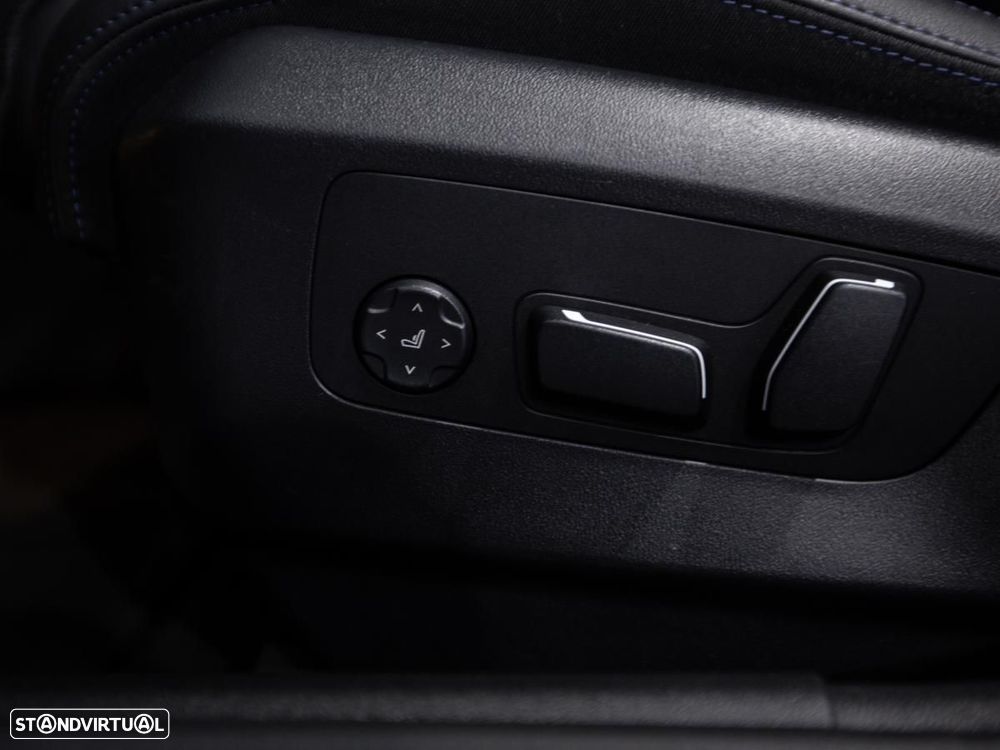 BMW 530 e Pack Desportivo M - 18