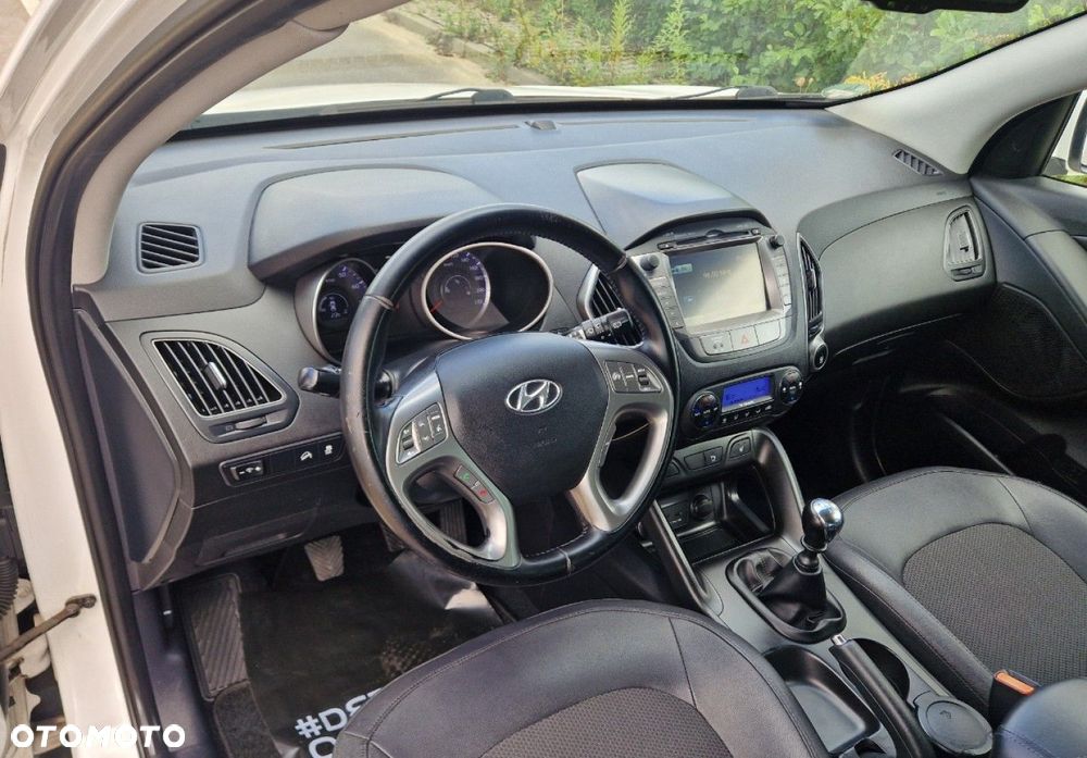 Hyundai ix35 1.6 2WD Fifa World Cup Edition - 20