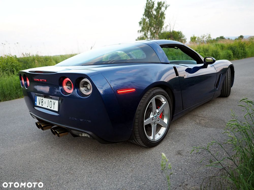 Chevrolet Corvette 6.0 V8 - 8