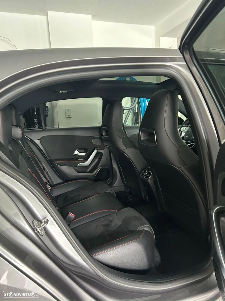 Mercedes-Benz A 200 AMG Line - 17