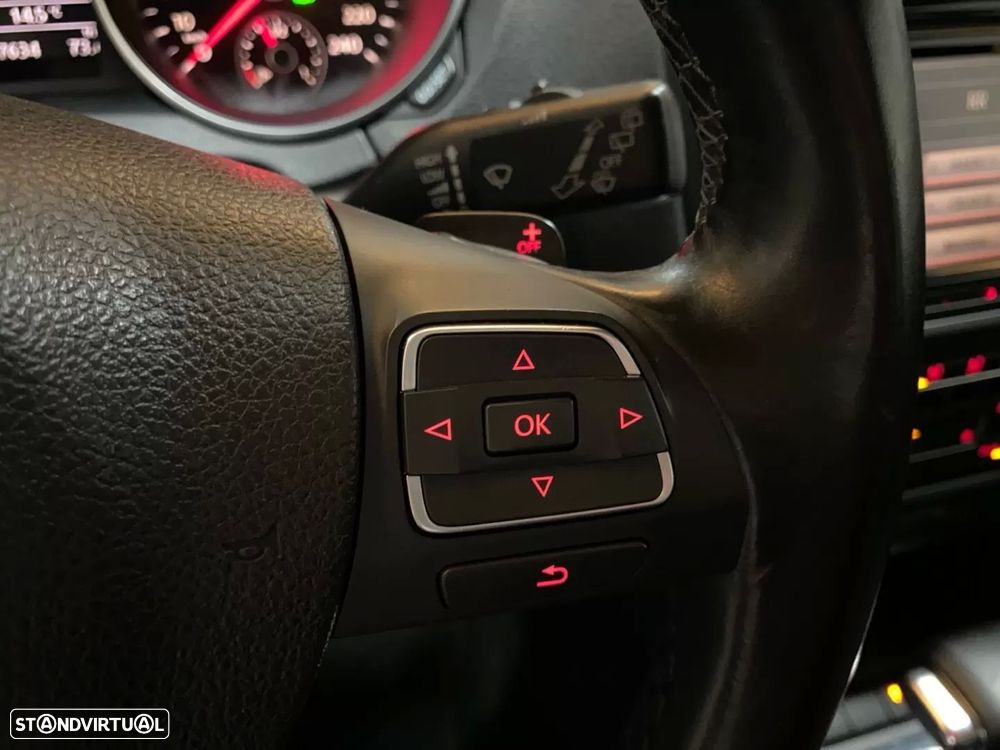 VW Golf Variant 1.6 TDi Highline DSG - 11